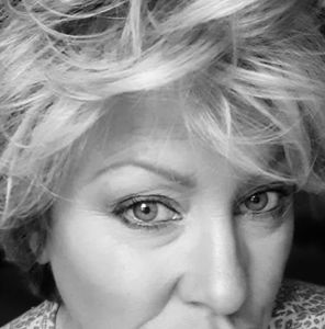 Meet your Posher, Dori